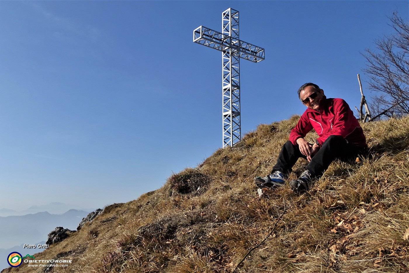 59 In vetta al Monte Suchello (1541 m).JPG